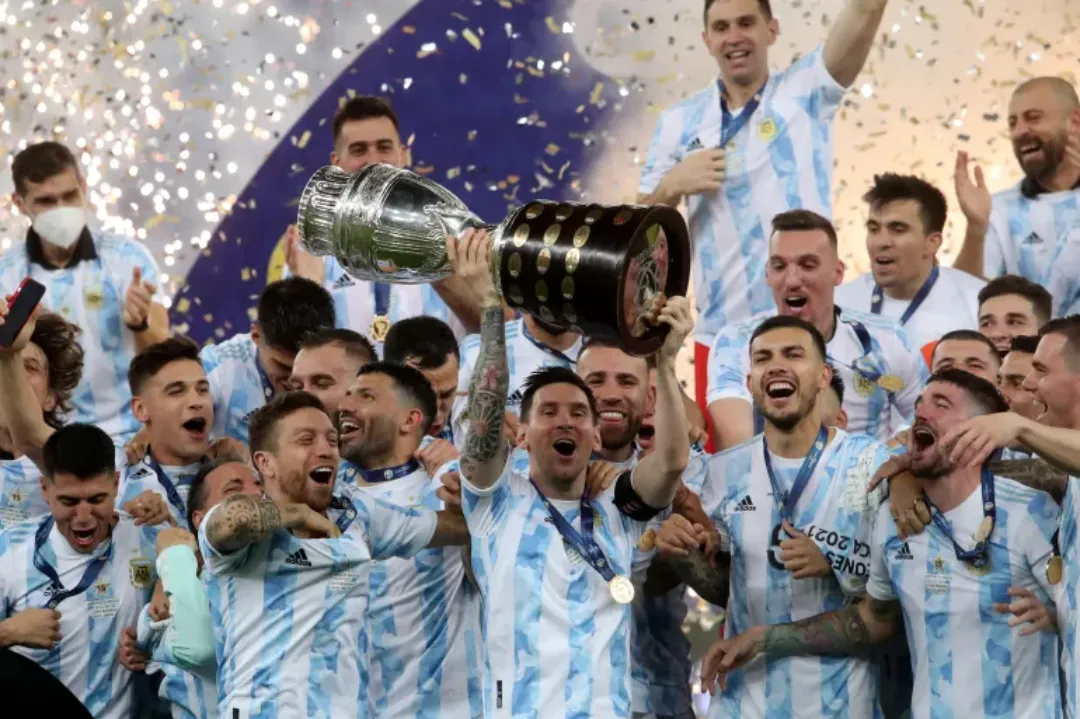 argentina's lionel messi and teammates celebrate winning the copa america [amanda perobelli reuters]